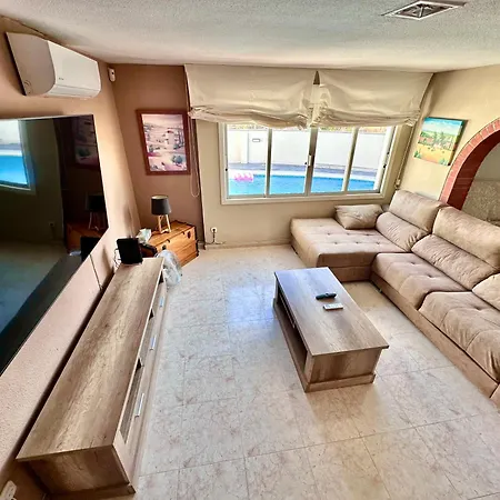 Bonito En Benidorm, Negocios, Estudios, Salud Бенидорм